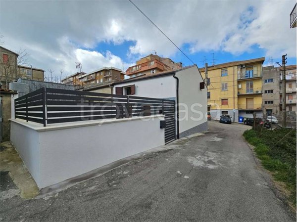 casa indipendente in vendita ad Enna