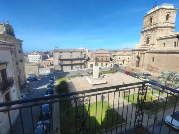 appartamento in vendita ad Enna in zona Enna Alta