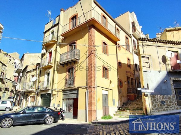 casa indipendente in vendita ad Enna