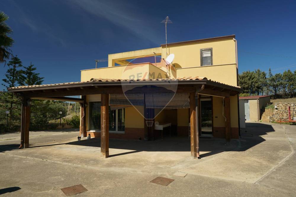 casa indipendente in vendita ad Enna