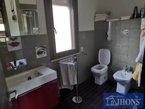 casa indipendente in vendita ad Enna in zona Pergusa