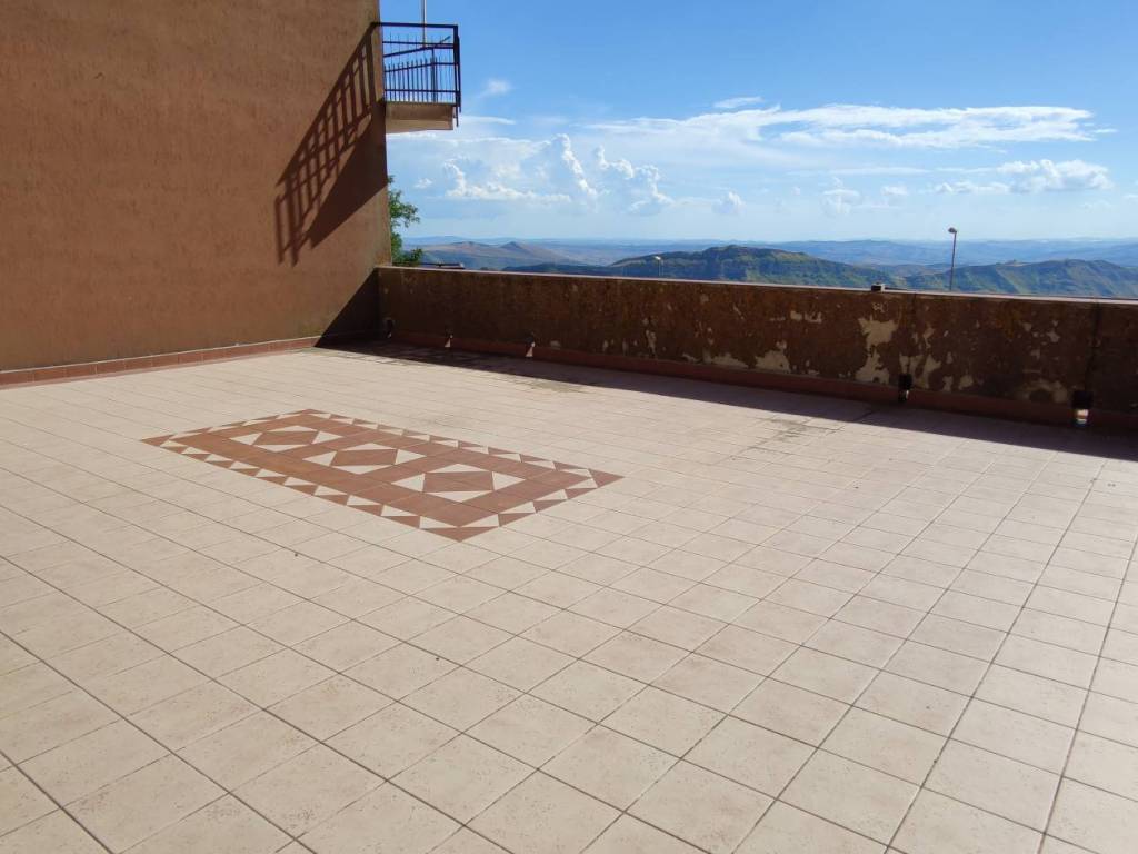 appartamento in vendita ad Enna in zona Enna Alta