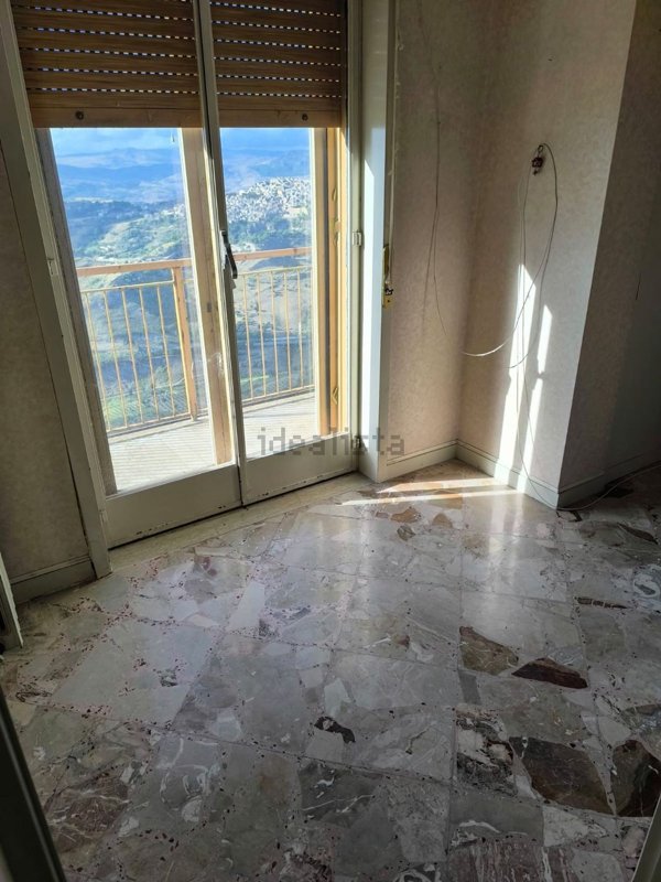 appartamento in vendita ad Enna