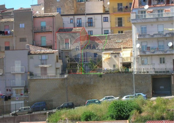 casa indipendente in vendita ad Enna in zona Enna Alta