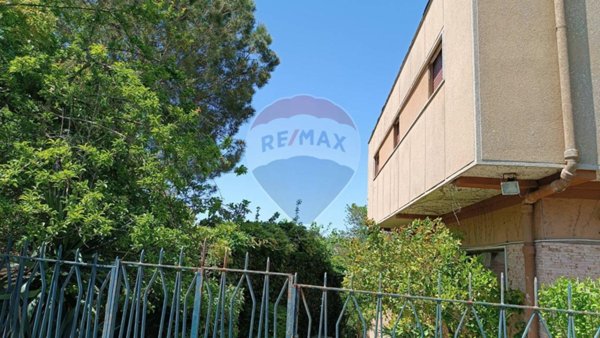 casa indipendente in vendita ad Enna in zona Pergusa