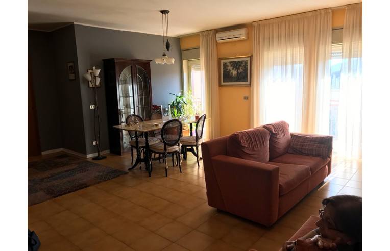 appartamento in vendita ad Enna in zona Pergusa