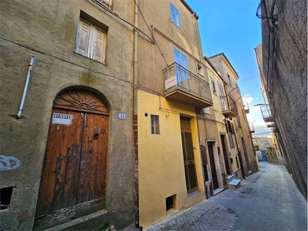casa indipendente in vendita ad Enna