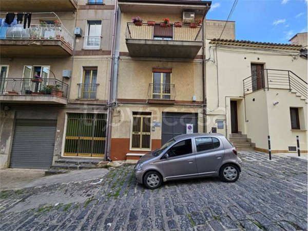 appartamento in vendita ad Enna in zona Enna Alta