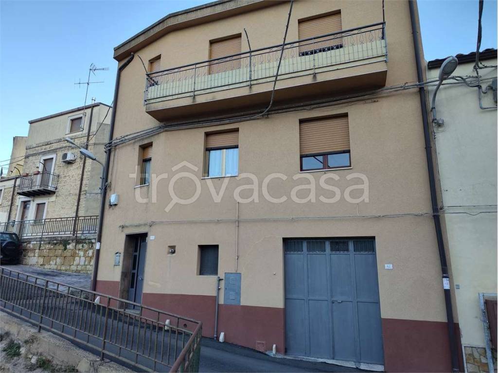 casa indipendente in vendita ad Enna