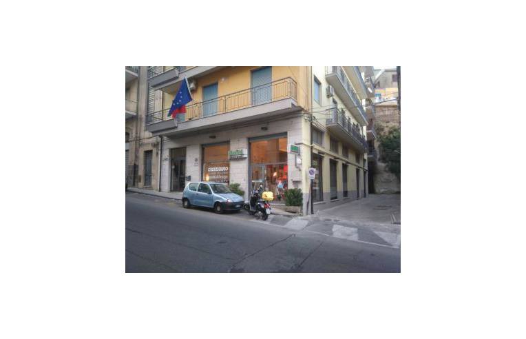 negozio in vendita ad Enna in zona Enna Alta