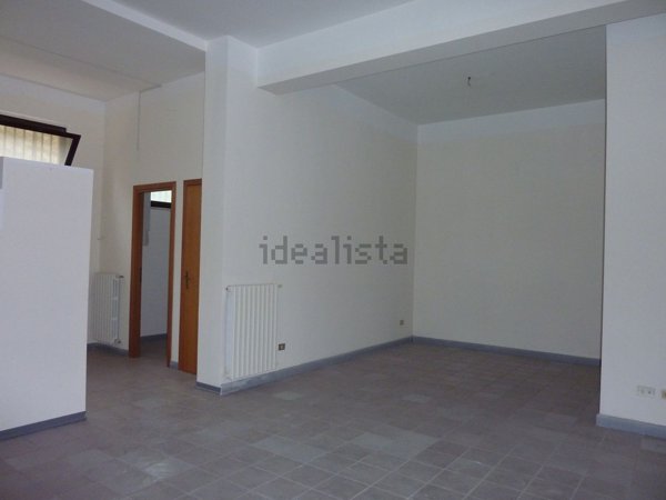 negozio in vendita ad Enna