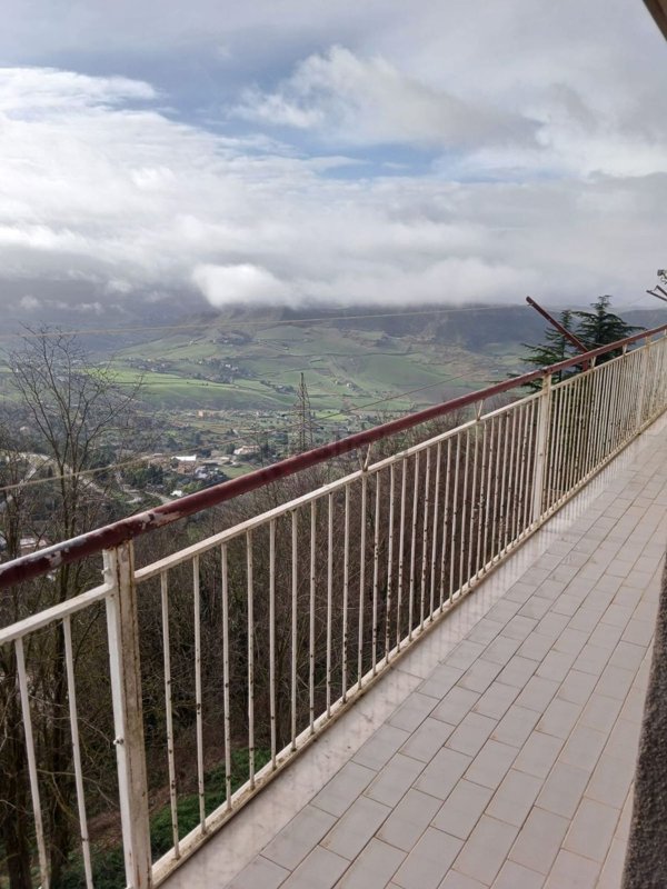 appartamento in vendita ad Enna