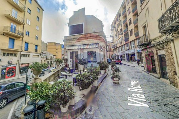 locale commerciale in vendita ad Enna in zona Enna Alta