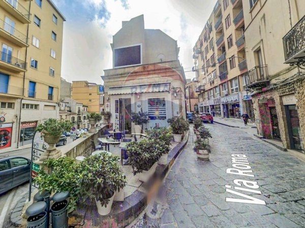 locale commerciale in vendita ad Enna in zona Enna Alta