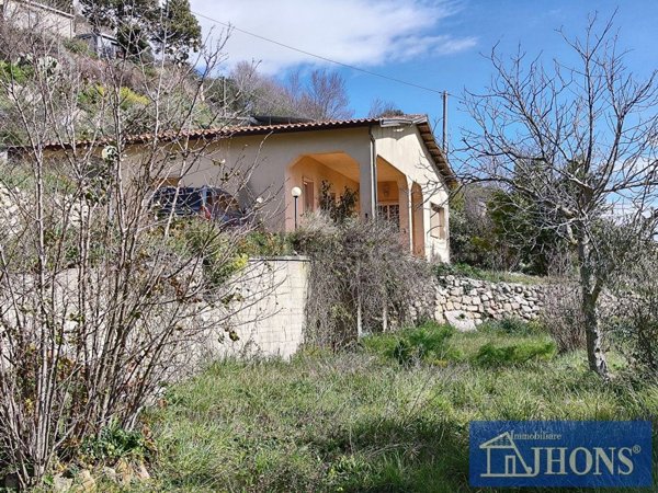 casa indipendente in vendita ad Enna