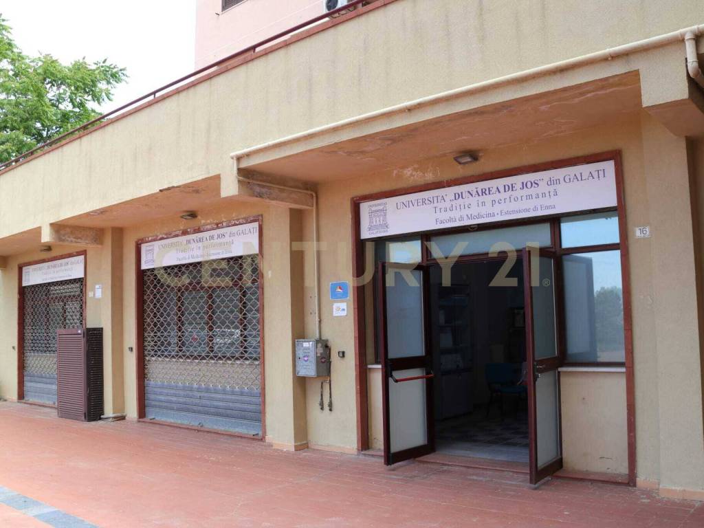 negozio in vendita ad Enna in zona Sant'Anna / Enna Bassa