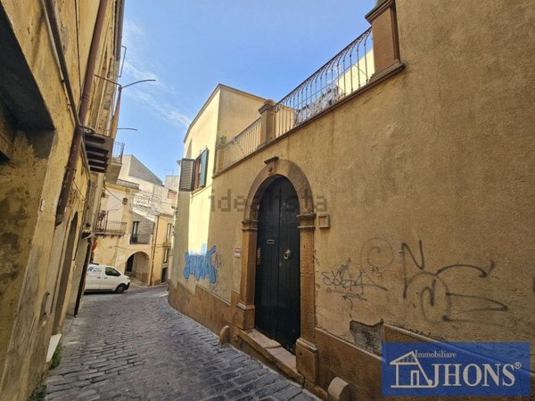 appartamento in vendita ad Enna in zona Enna Alta