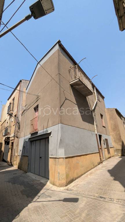 casa indipendente in vendita ad Enna