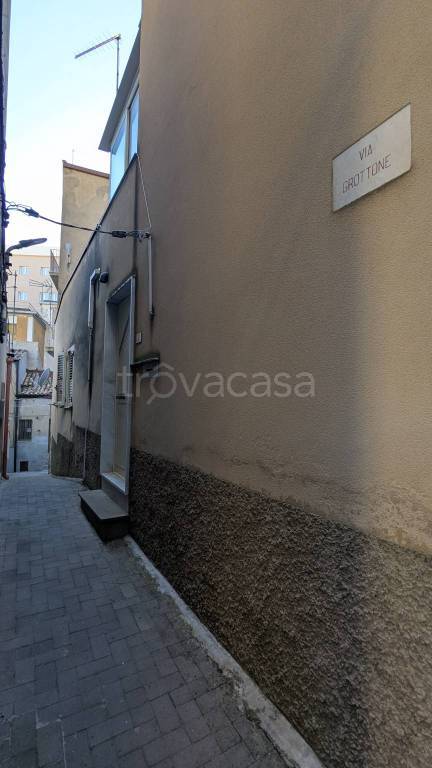 casa indipendente in vendita ad Enna in zona Enna Alta