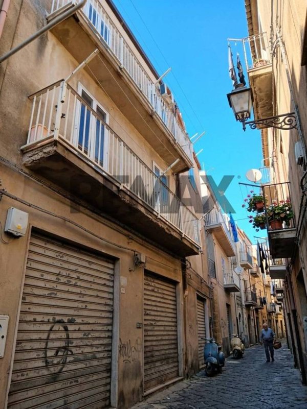 casa indipendente in vendita ad Enna in zona Enna Alta