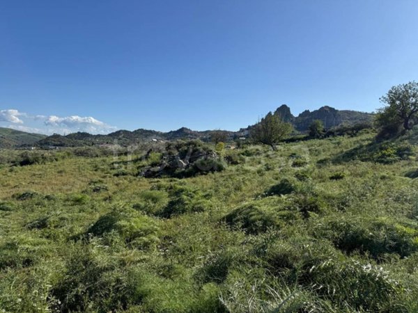 terreno agricolo in vendita a Gagliano Castelferrato