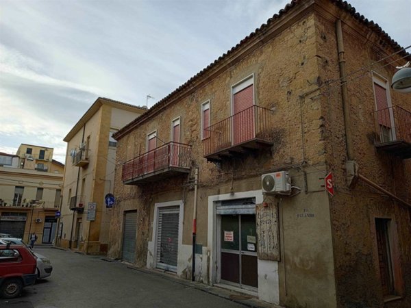 appartamento in vendita a Leonforte