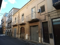 appartamento in vendita a Leonforte