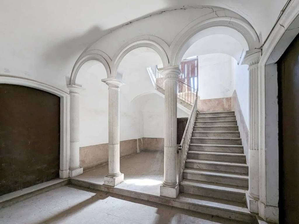 appartamento in vendita a Leonforte