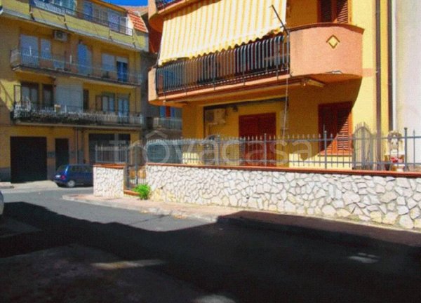 appartamento in vendita a Leonforte