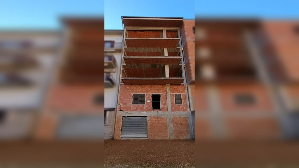 appartamento in vendita a Leonforte