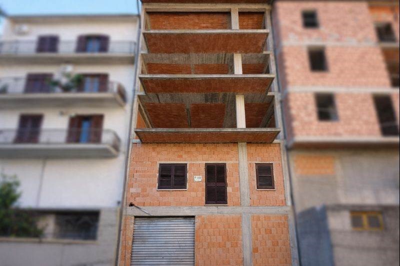 appartamento in vendita a Leonforte