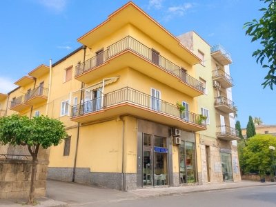 appartamento in vendita a Leonforte