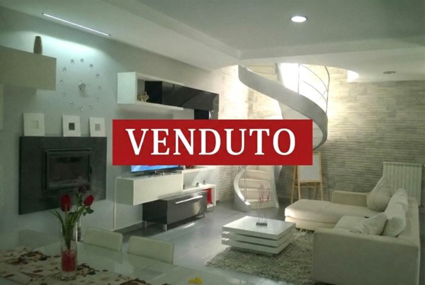 appartamento in vendita a Leonforte