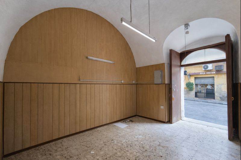 negozio in vendita a Leonforte