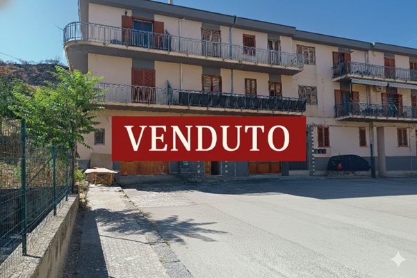 negozio in vendita a Leonforte