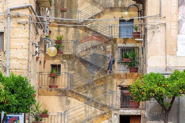casa indipendente in vendita a Leonforte