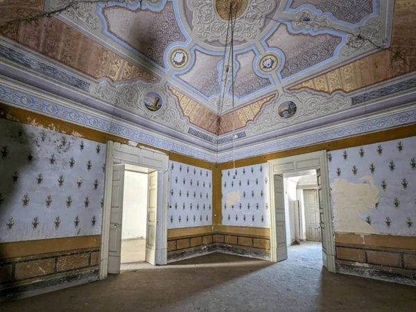 casa indipendente in vendita a Leonforte