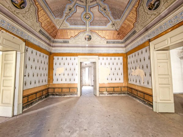 casa indipendente in vendita a Leonforte