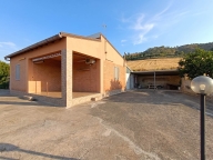 casa indipendente in vendita a Leonforte