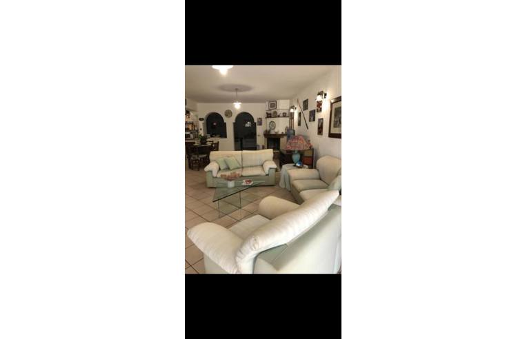 casa indipendente in vendita a Leonforte