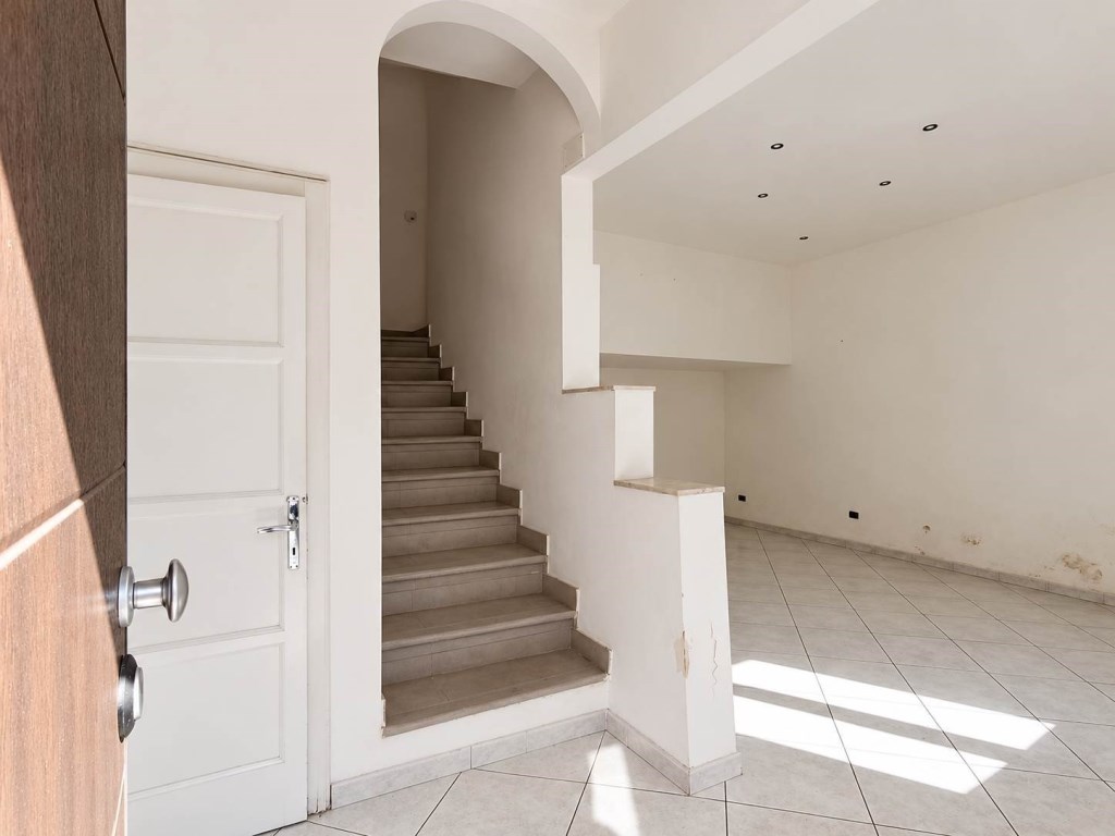 casa indipendente in vendita a Leonforte