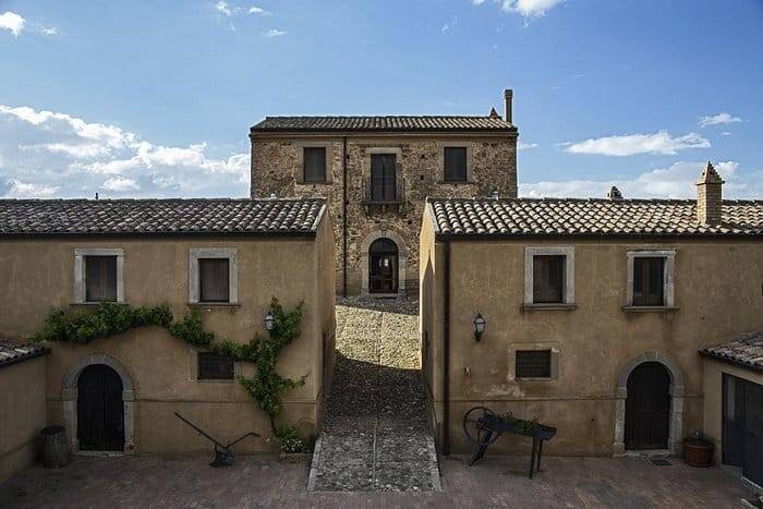 intera palazzina in vendita a Nicosia
