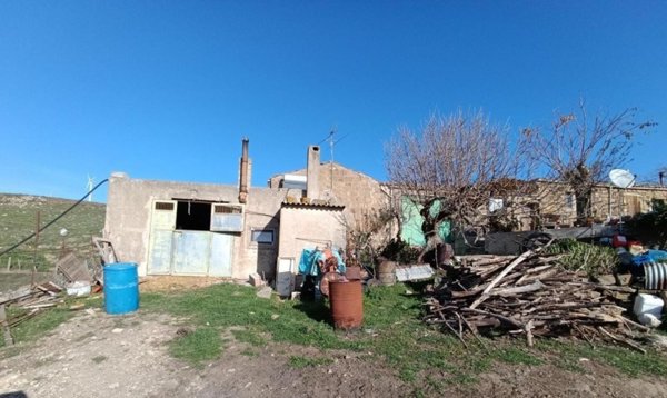 casa indipendente in vendita a Nicosia