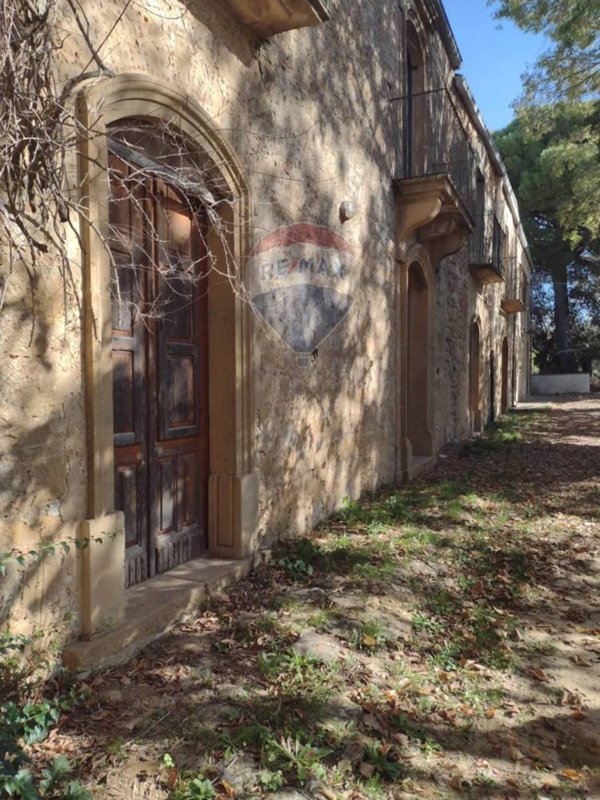 casa indipendente in vendita a Nicosia