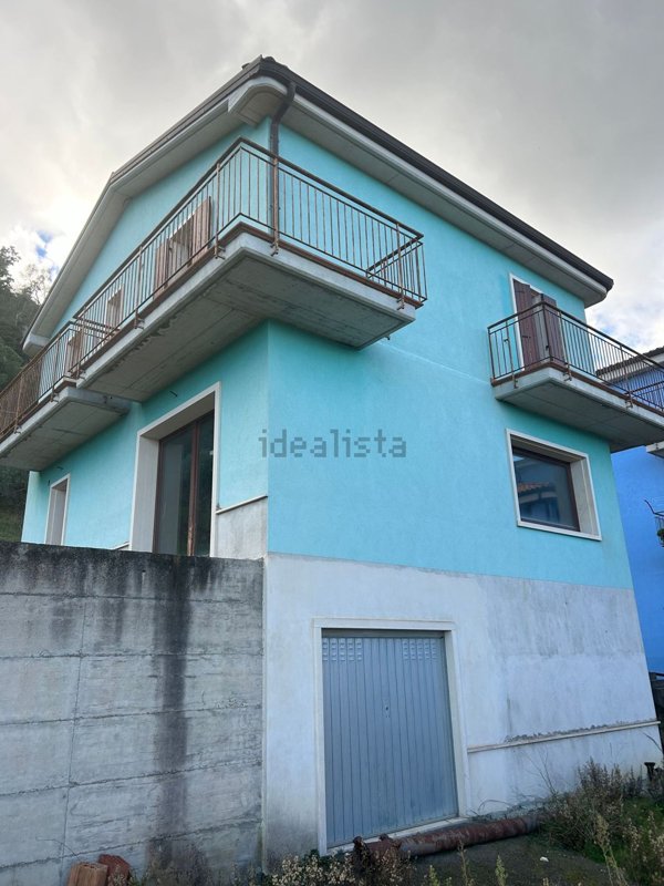 casa indipendente in vendita a Nicosia