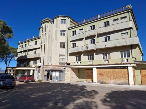 esavano in vendita a Nicosia