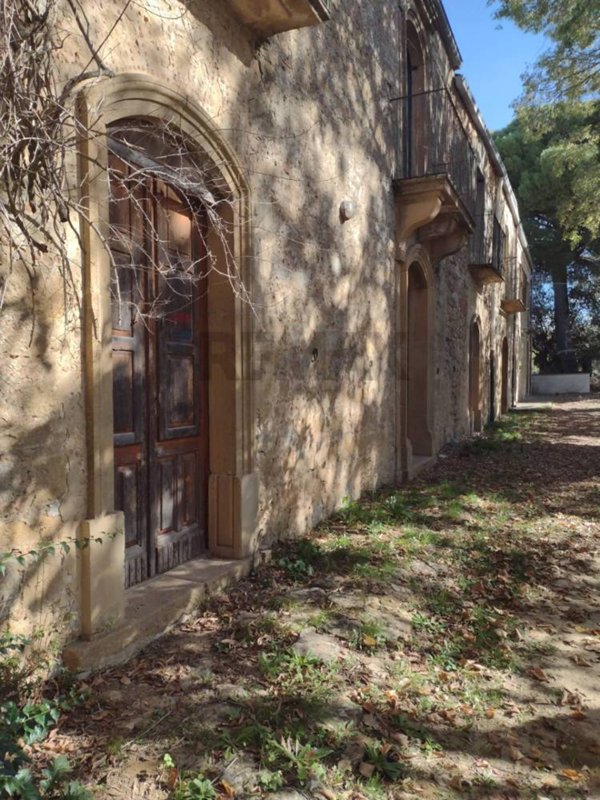 casa indipendente in vendita a Nicosia