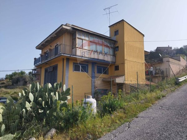 casa indipendente in vendita a Nissoria