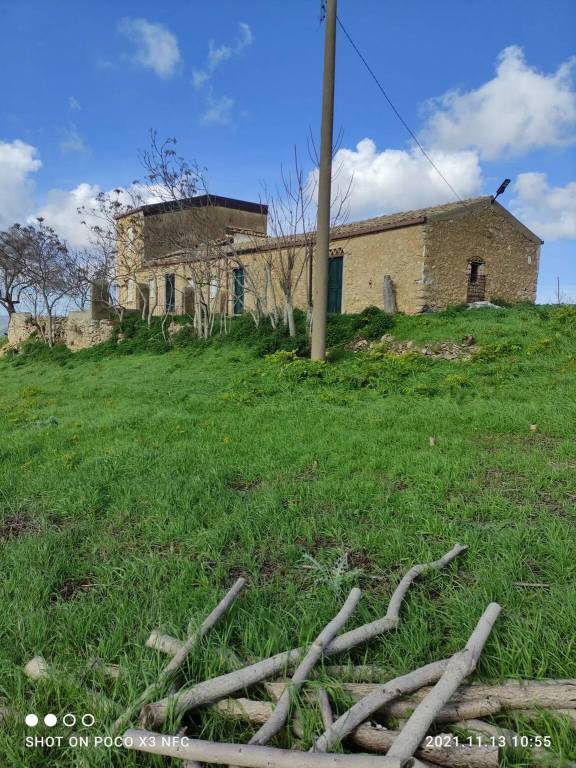 casa indipendente in vendita a Nissoria
