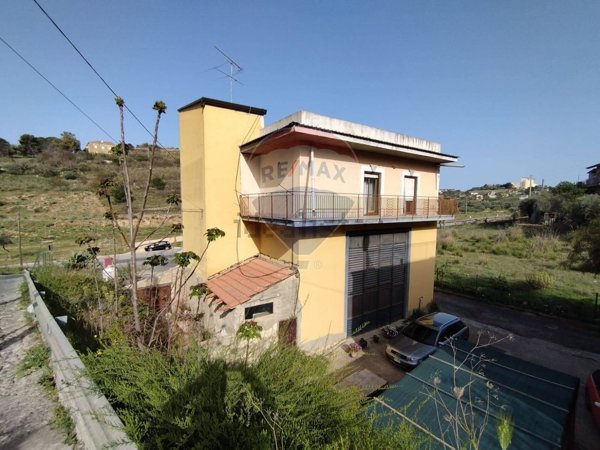 casa indipendente in vendita a Nissoria
